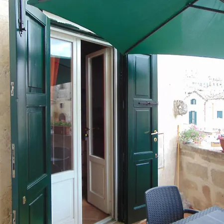 Nice In W/ 2 Bedrooms And Wifi Matera