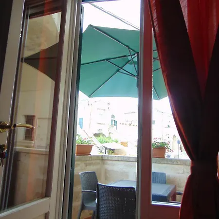 Nice In W/ 2 Bedrooms And Wifi Feriehus