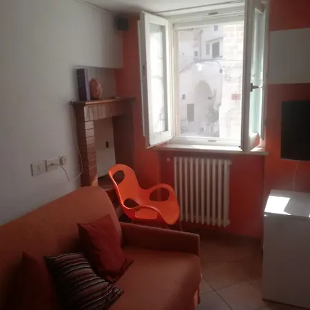 Nice In W/ 2 Bedrooms And Wifi