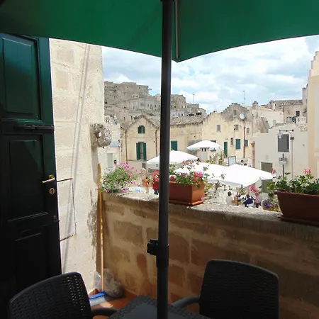 Feriehus Nice In W/ 2 Bedrooms And Wifi Matera