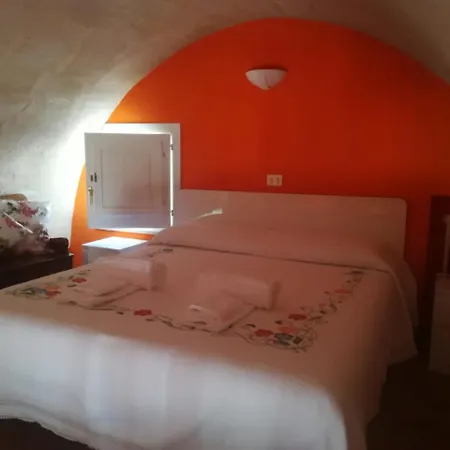 Nice In W/ 2 Bedrooms And Wifi Matera